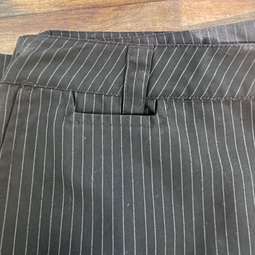 Quiksilver Pinstripe Union Surplus Flat Front Shorts Mens 34 Black Surfer Preppy - Picture 7 of 13
